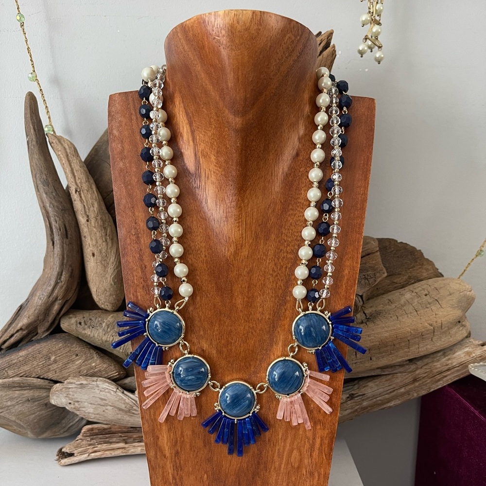 TALBOTS Fashion Necklace Like New Rare